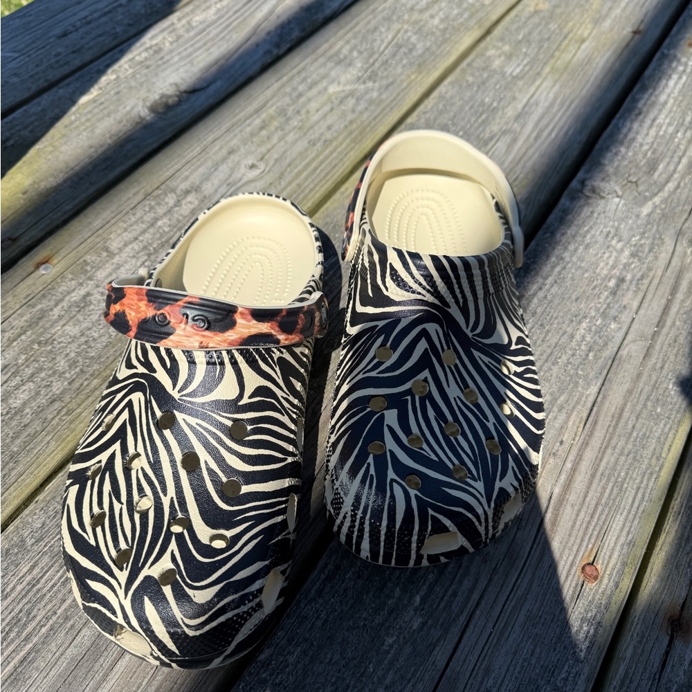 🦓CROCS Classic Animal Remix Clog🐆